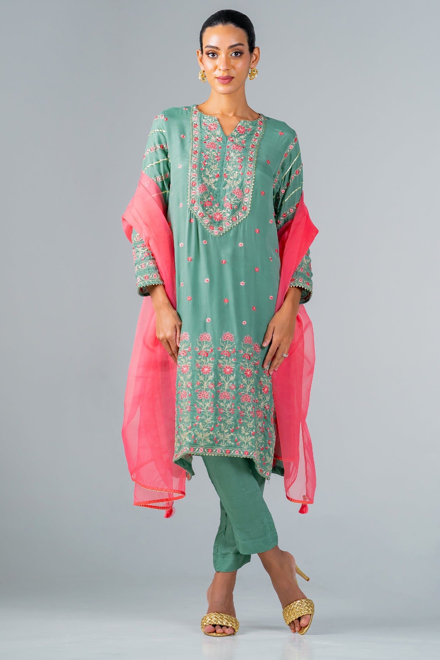 Green Embroidered Kurta Set with Contrasting Pink Dupatta